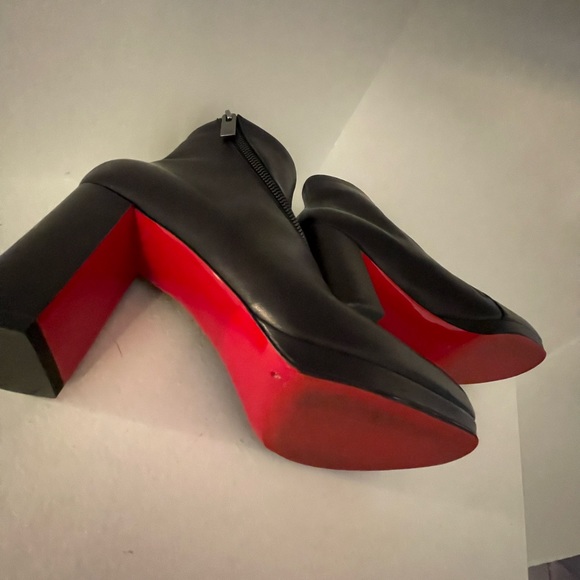 Louboutin Brigitta 100 Calfskin Leather Black Ankle Boots - Picture 8 of 8